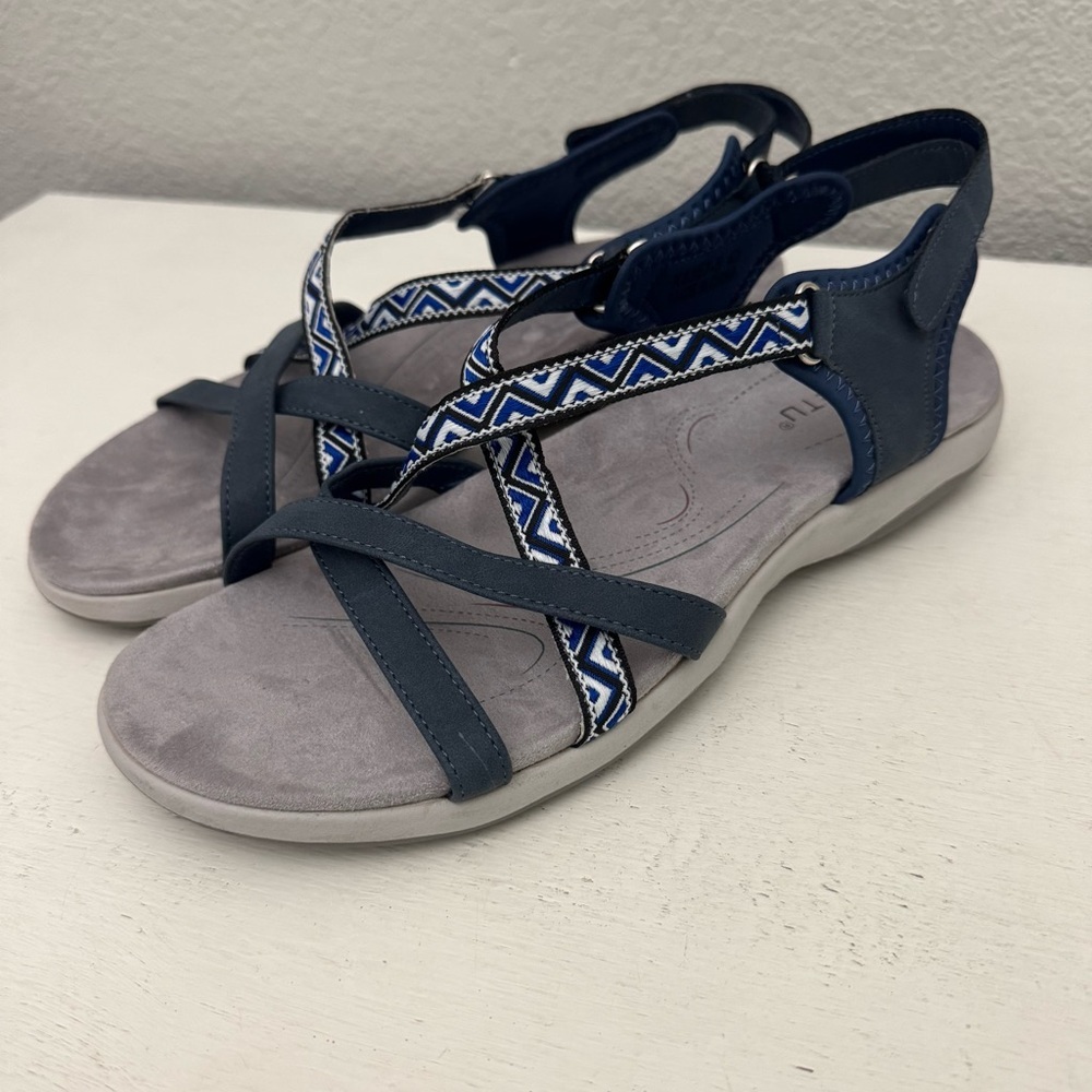 Siketu Embroidered Outdoor Comfort Sandals Navy Blue Size 42‎
